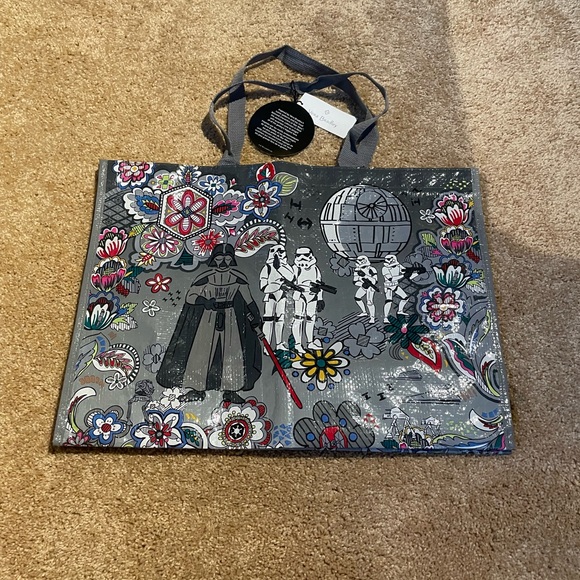 NEW Vera Bradley Star Wars Far Far Away reusable market tote NWT - Picture 2 of 2